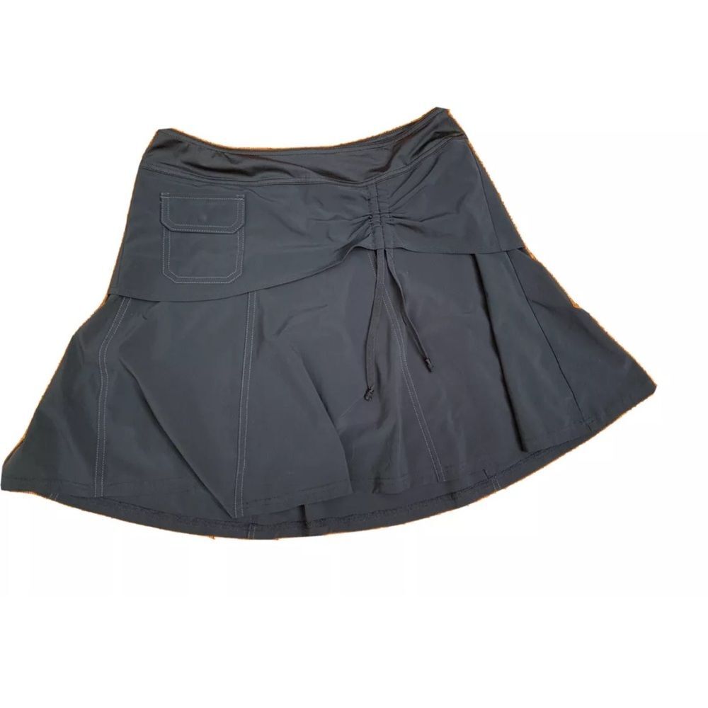 Athleta Women Cargo pocket black skort built in shorts tennis activewear size 4!